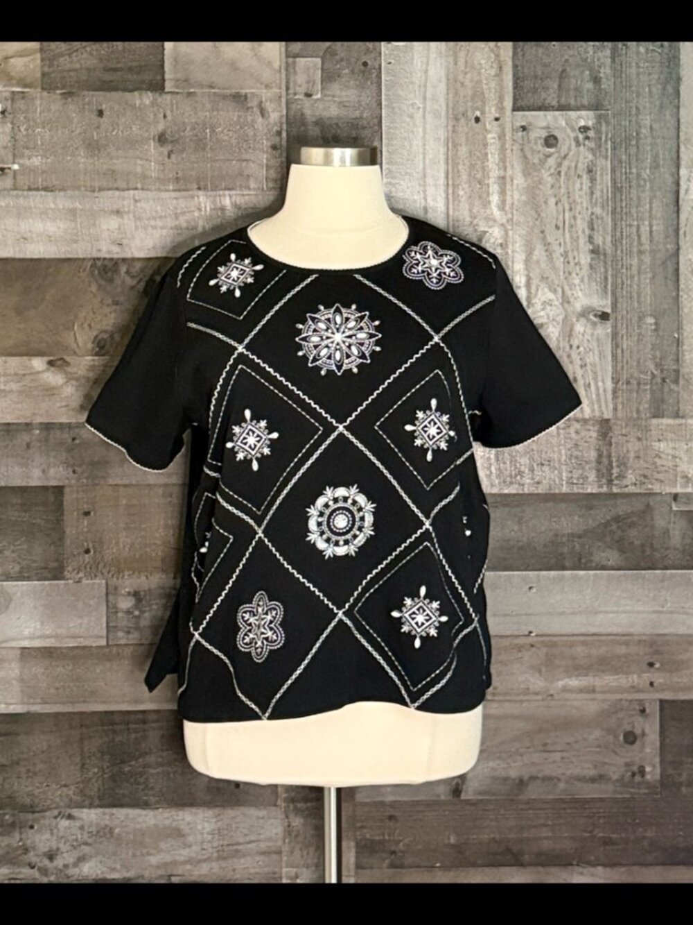 Alfred Dunner black top 2Xlarge beaded silver embroidery feminine grannycore